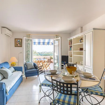 Holiday home Les Maisons Du Golf By Interhome
