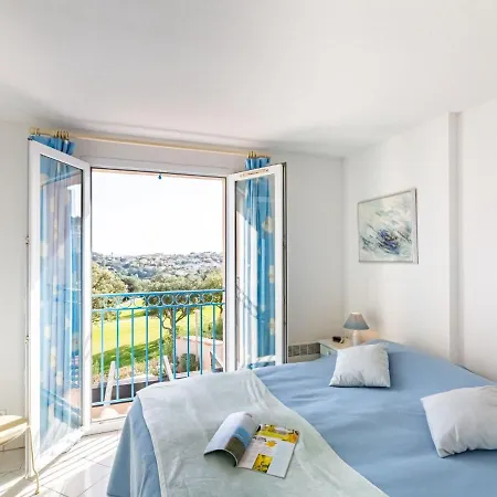 Holiday home Les Maisons Du Golf By Interhome *