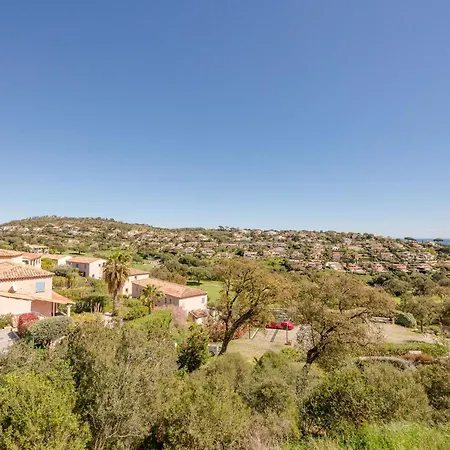 Holiday home Les Maisons Du Golf By Interhome